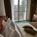 Star Premium Hotell 3*